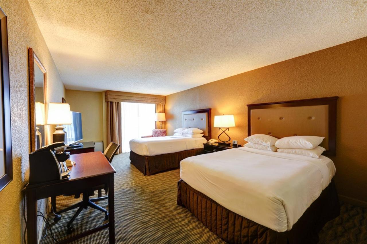 Crowne Plaza Jacksonville Airport By Ihg Exterior photo