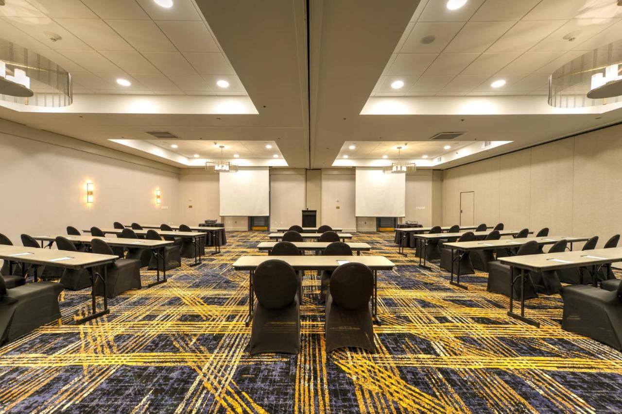 Crowne Plaza Jacksonville Airport By Ihg Exterior photo