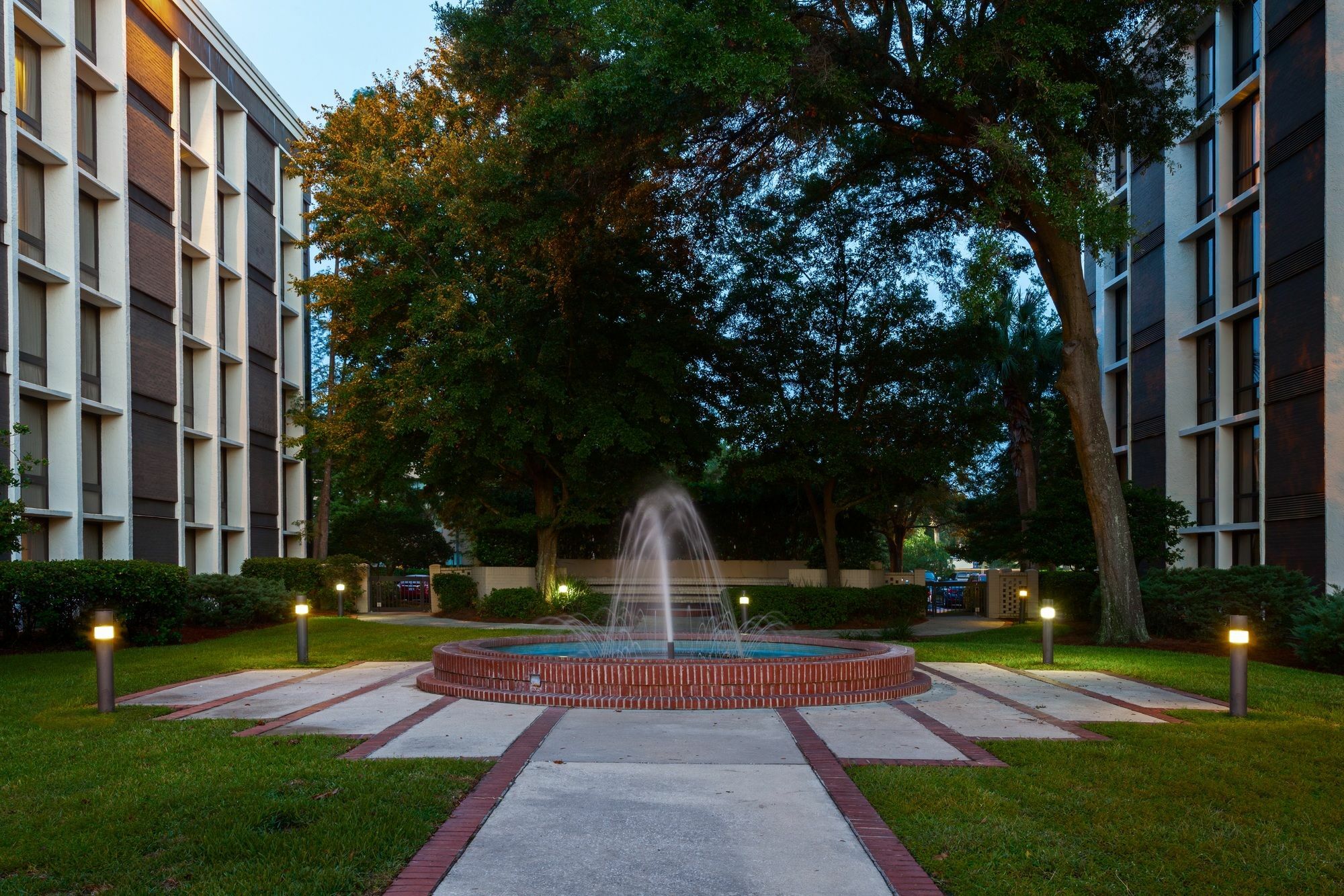 Crowne Plaza Jacksonville Airport By Ihg Exterior photo